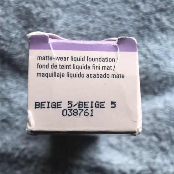 Mary Kay Timewise Matte-Wear liquid foundation